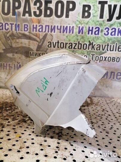 Фара передняя левая Mazda MPV