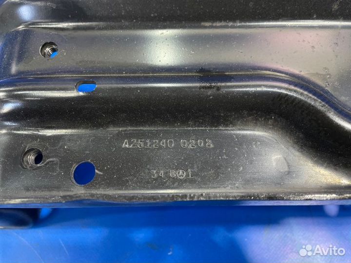 Кронштейн АКПП Mercedes R350 W251 272.967 2006