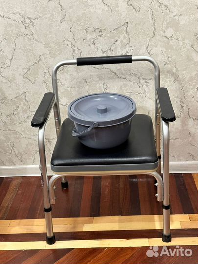 Санитарный стул туалет