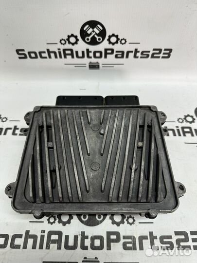 Блок управления двигателем Mercedes S221 M272