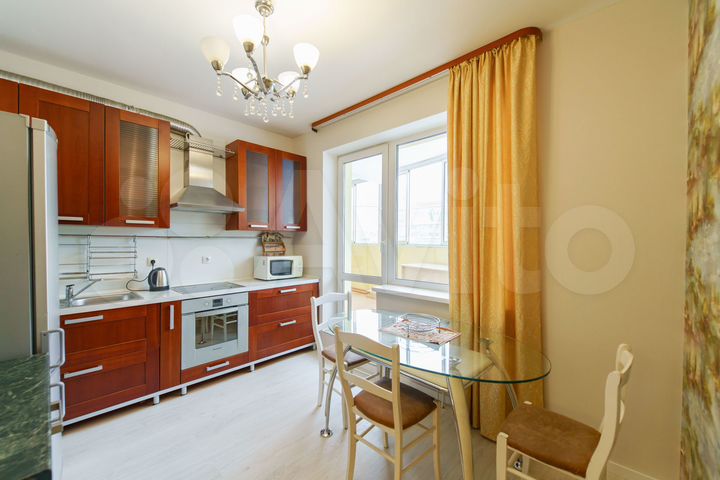 3-к. квартира, 72 м², 2/23 эт.