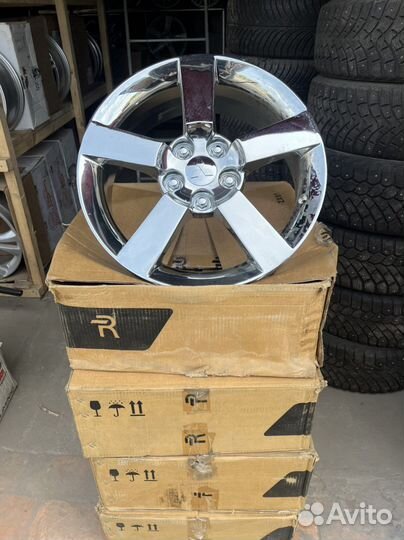 Диски Mitsubishi R17 5/114.3 Новые