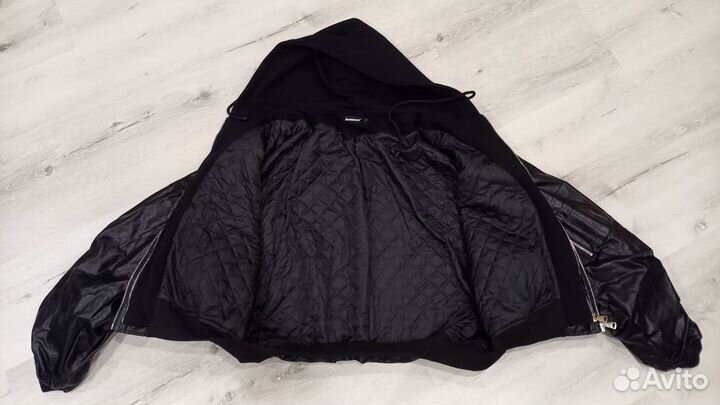 Бомбер balenciaga type размер М в наличии