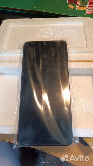 Дисплей в сборе с тачскрином