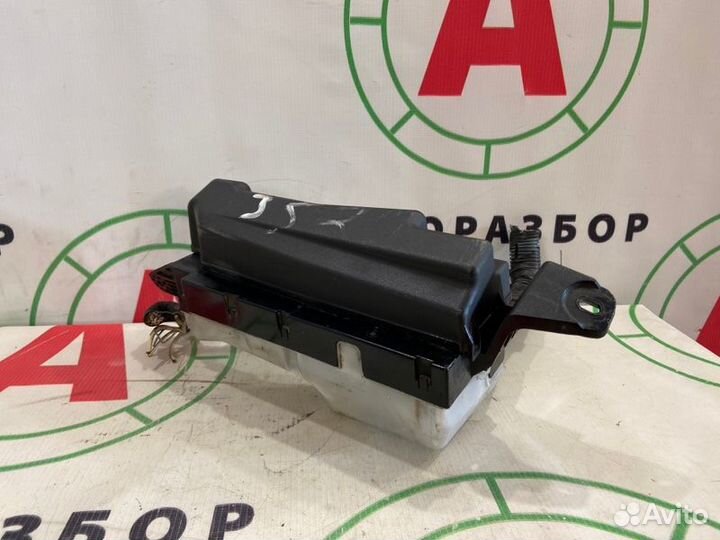 Блок предохранителей Toyota Avensis T25 1zzfe 2007