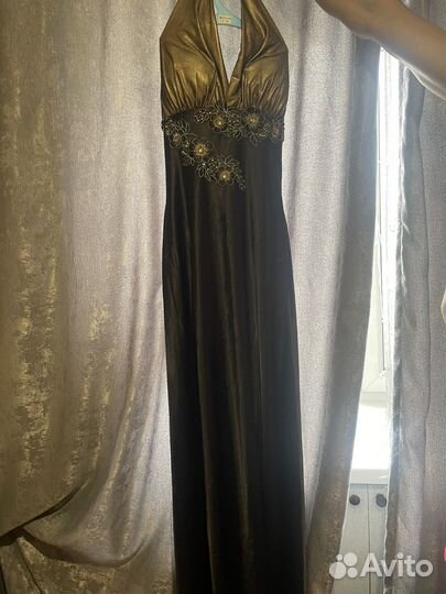 Вечернее платье