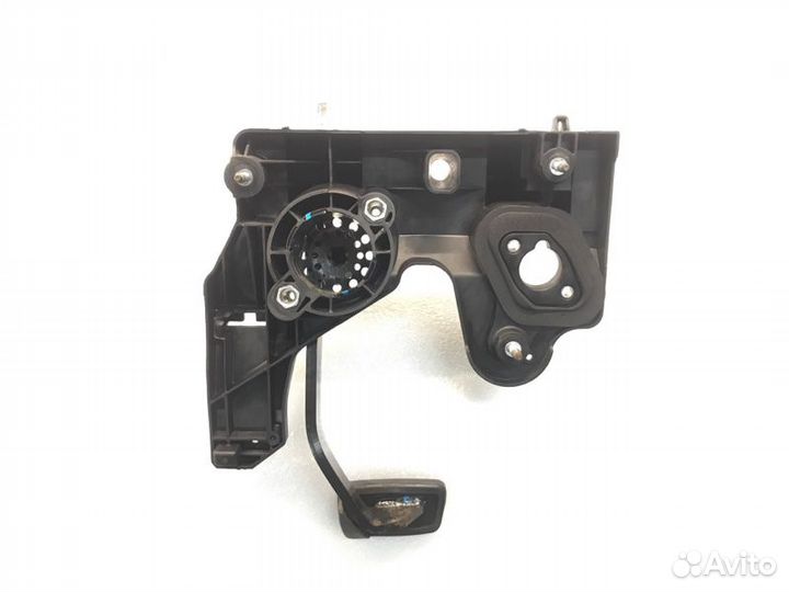 Педаль тормоза Chevrolet Orlando 1.8 2014