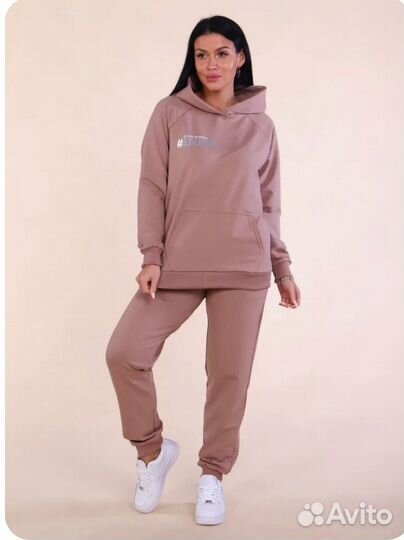 Костюм спортивный