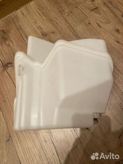 Бачок омывателя лобового стекла Range Rover 3