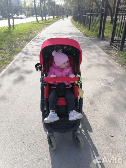 Прогулочная коляска