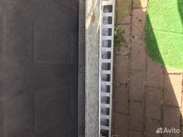 Кормушка навесная для птиц