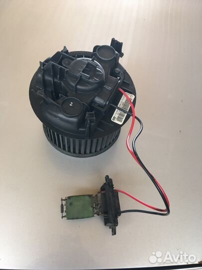 Моторчик печки Renault megane 2.Привод левый Рено