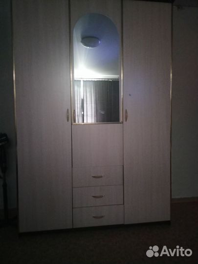 Продам в отличном состоянии тумбочки 2 шт