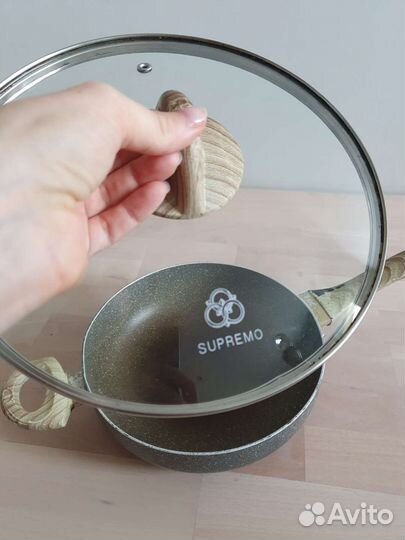 Сковорода большая с крышкой