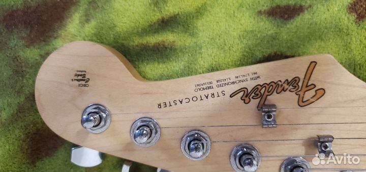 Электрогитара