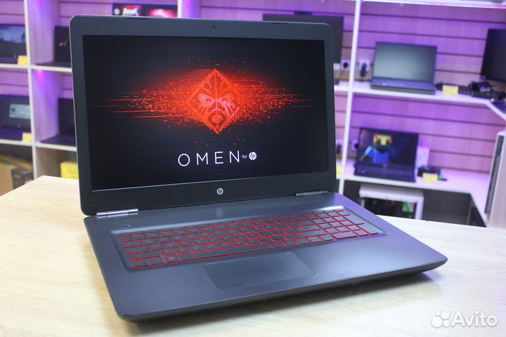 Игровой HP Omen 17.3 Core i7-7 GTX 1070 16 озу IPS