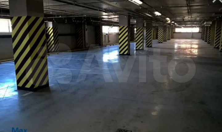 Машиноместо, 18 м²