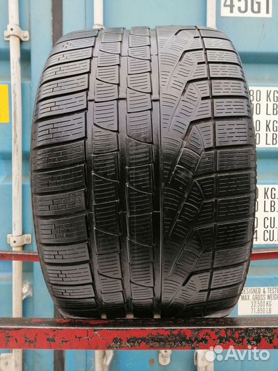 Pirelli Winter Sottozero II 295/30 R19