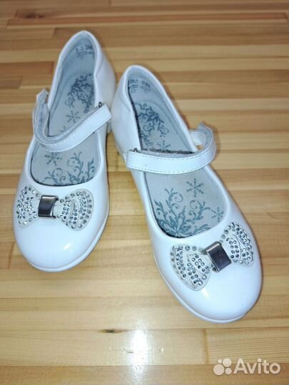 Туфли для девочки 27 размер белые