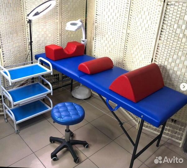 Кушетка / массажный стол новый складной рп-17236