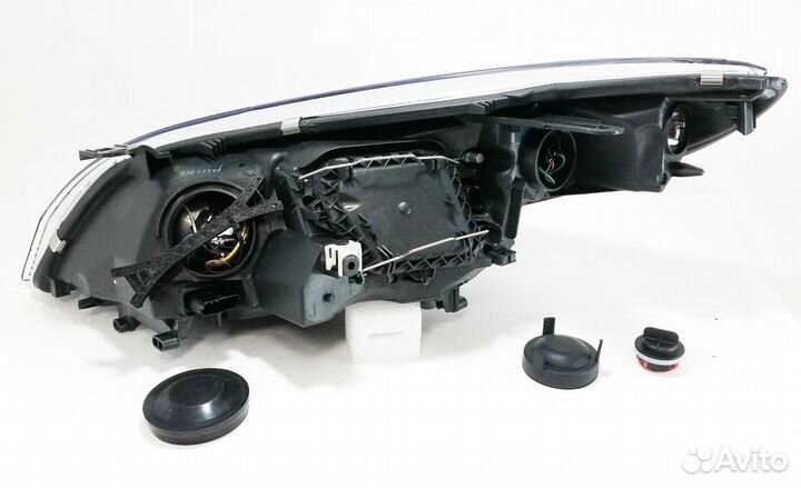 Фара правая Renault Megane 3