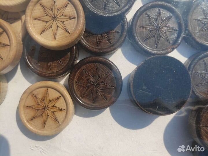 Фишки для нарды деревом с подложкой