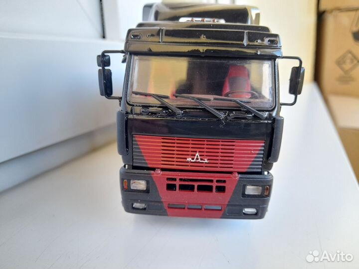 Маз 5440 с полуприцепом тонар AVD 1:43