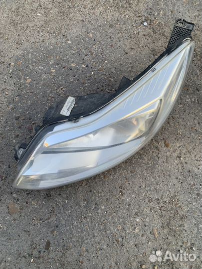 Фара ford focus 3 левая
