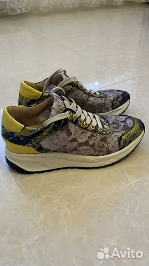 Кроссовки женские летние 37