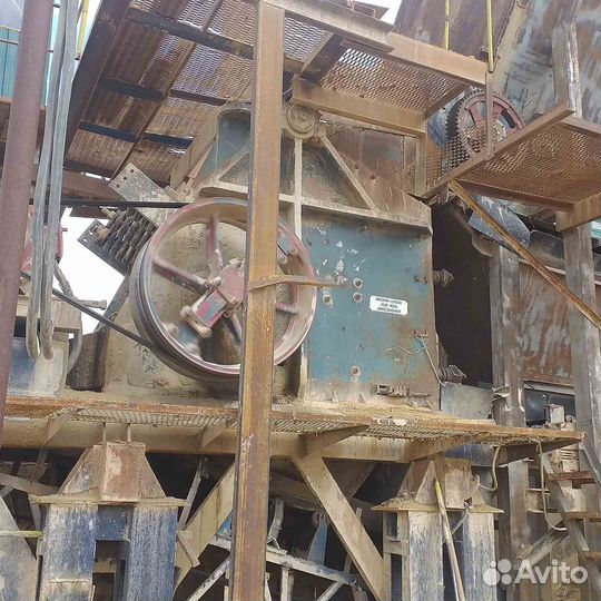 Щековая дробилка