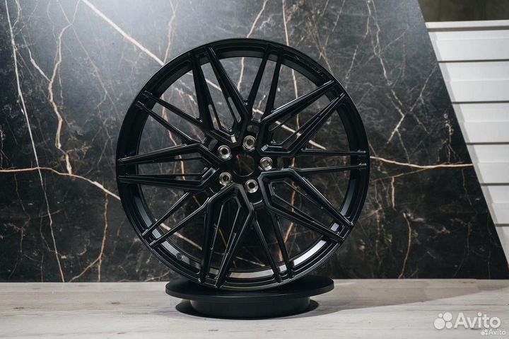 Кованные диски R22 Audi S7