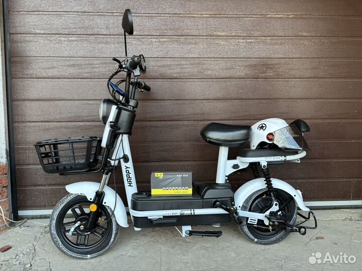 Новый электроскутер электровелосипед