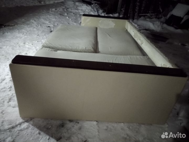 Угловой диван бу