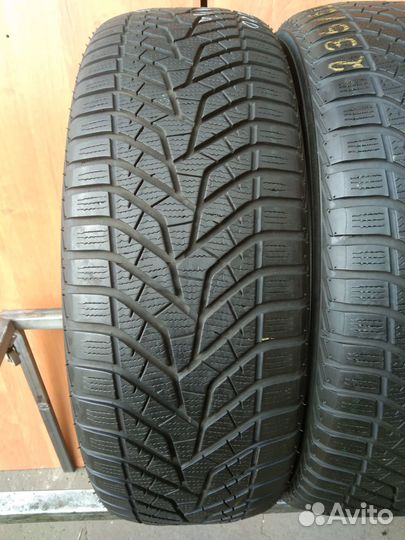 Yokohama BluEarth Winter V905 235/55 R20
