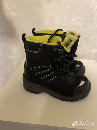 Ботинки зимние для мальчика 22