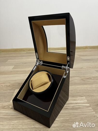 Шкатулка для часов с автоподзаводом d.red-22