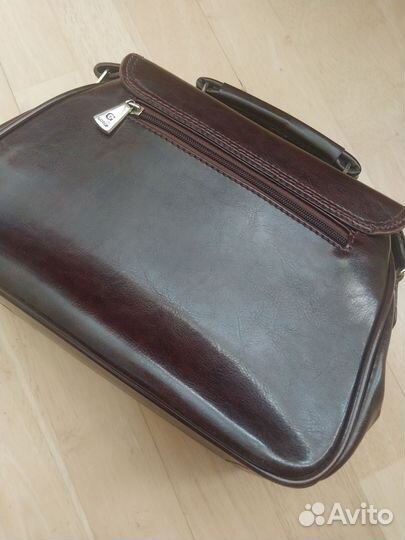 Сумки кожаные женские