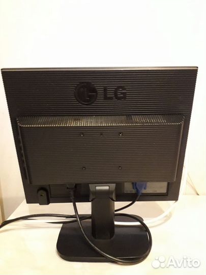 Монитор LG flatron L1718S
