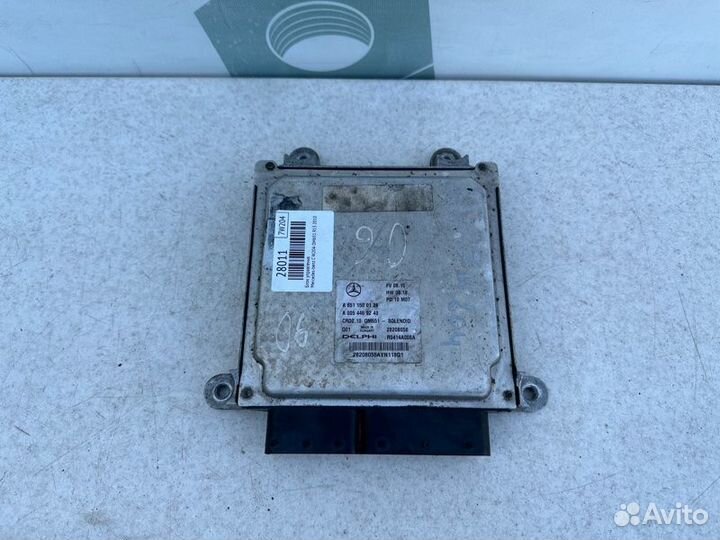 Блок управления двигателем Mercedes C W204
