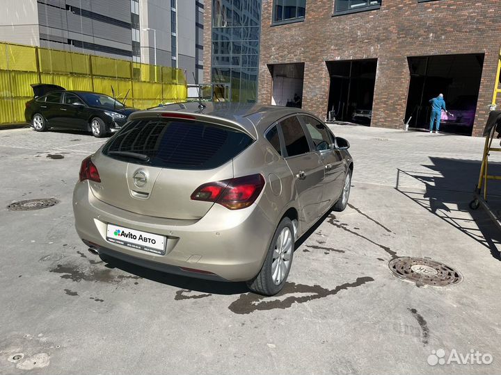 Opel Astra 1.6 AT, 2011, 263 000 км