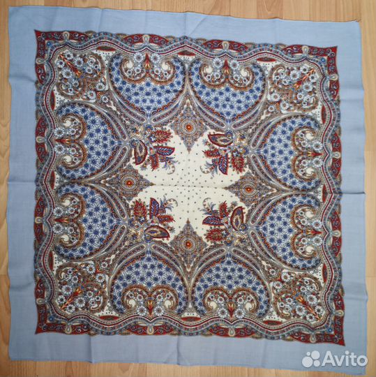 Павловопосадские платки Косынка Dulanna на флисе