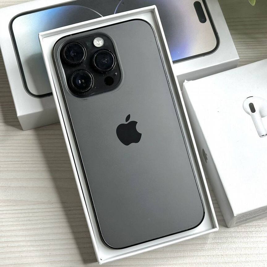 Қарақшылардың иесін ұрып-соғуы туралы порно көру