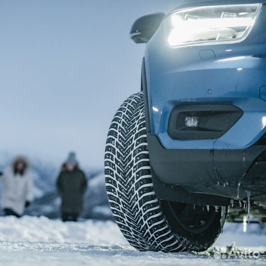 Nokian Tyres Hakkapeliitta 10p SUV 295/35 R21 107T