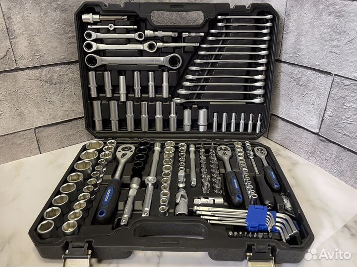 Набор инструментов «Молоток»