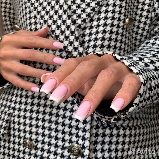 Маникюр педикюр