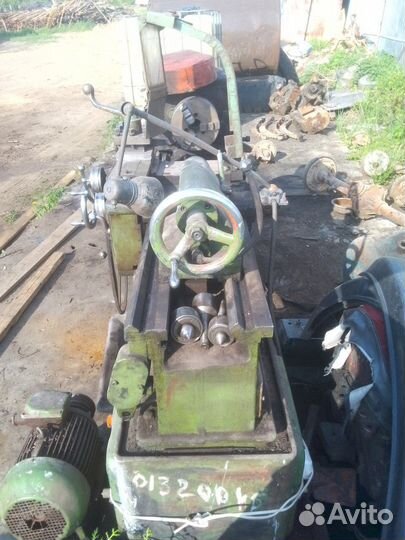 Токарный станок