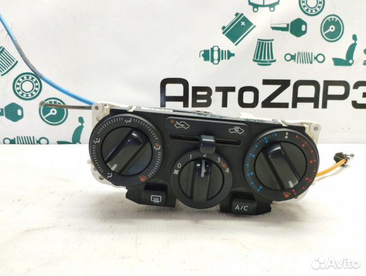 Блок управления печкой Nissan Note E11 CR14DE 2007