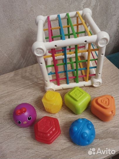 Развивающие игрушки для малышей