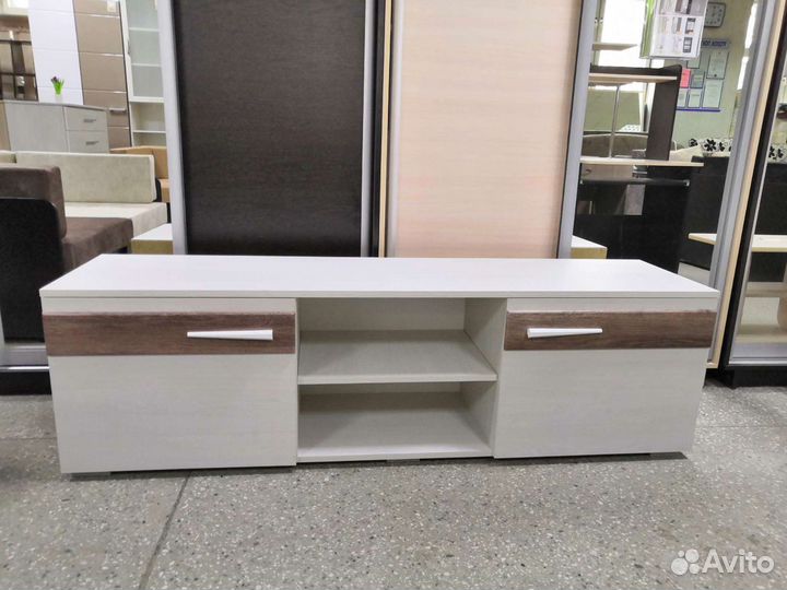 Тумба тв 1.6 м