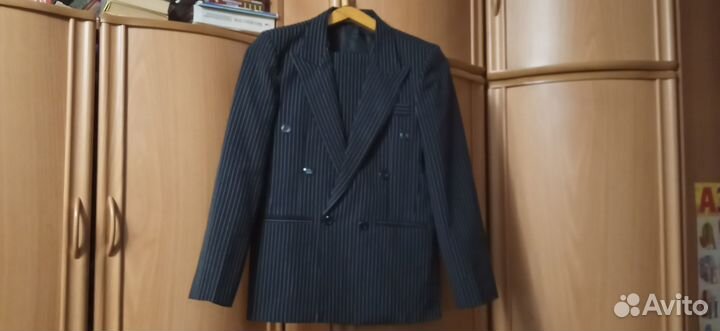 Костюм пиджак и брюки и отдельно пиджак разм 42-44